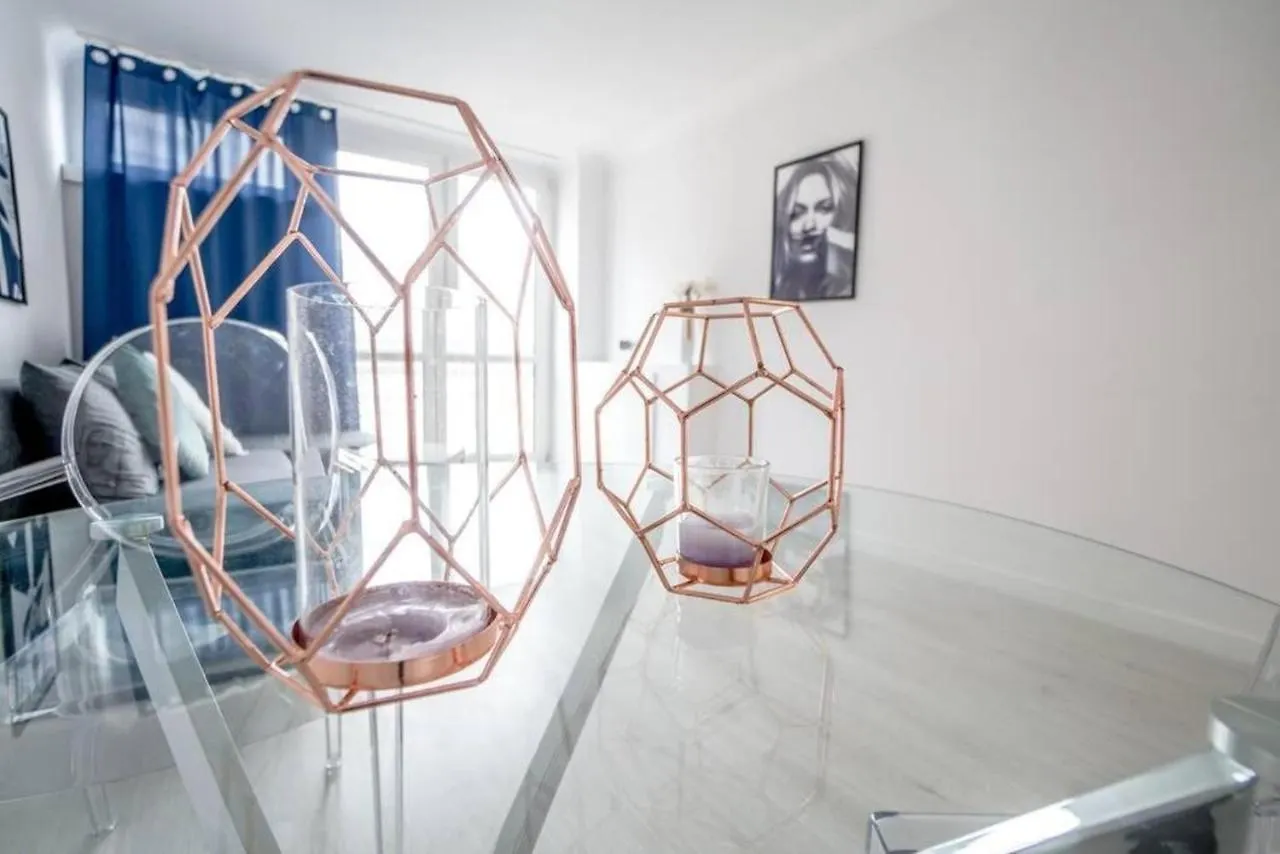 Cosy And Stylish- Golden Apartments- City Center Warsaw