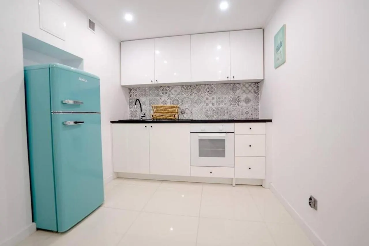 Cosy And Stylish- Golden Apartments- City Center Warsaw 0*,  Poland