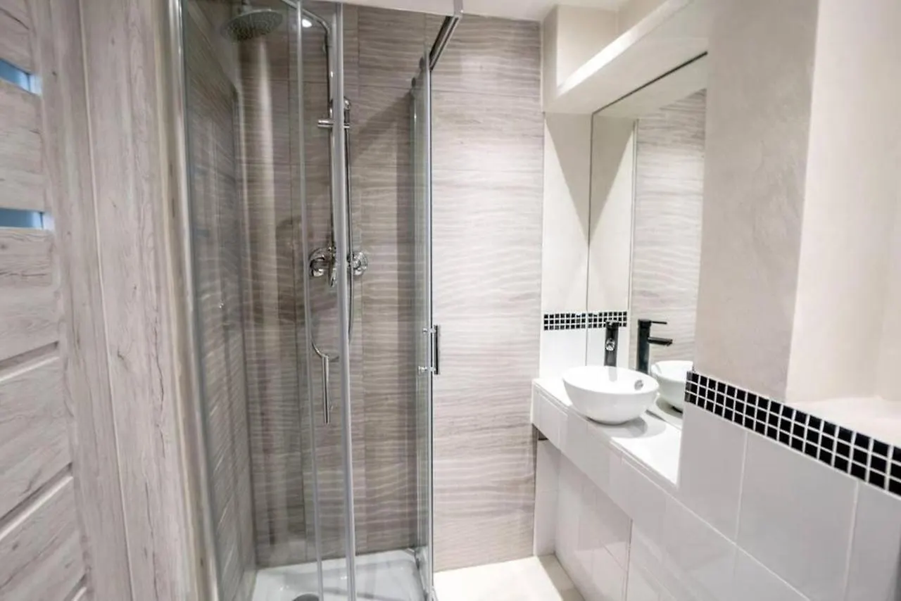 Cosy And Stylish- Golden Apartments- City Center Warsaw